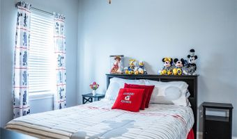 261 WALKERS POINT Dr, Auburndale, FL 33823