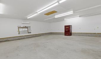 9281 Forestdale Dr, Amelia Court House, VA 23002