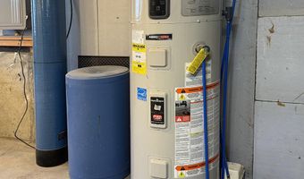 105 Windsor Ave, Augusta, ME 04330