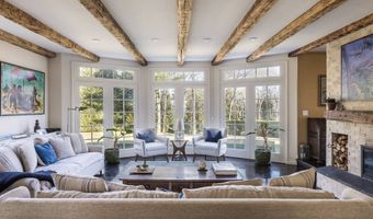 10 Pepperidge Ln, Amagansett, NY 11930