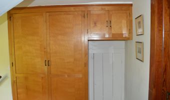 234 County Rd, Becket, MA 01223