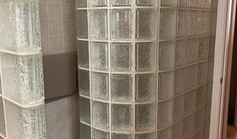 3475 Torrey Pines Dr, Akron, OH 44333