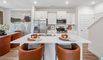 811 PEAVINE CROSSING Pkwy, Alabaster, AL 35007