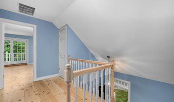 3528 Main St, Barnstable, MA 02630