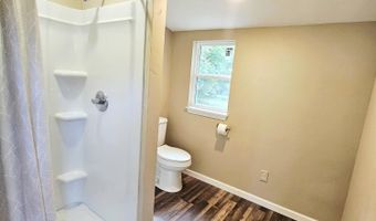 425 E 21st St, Baxter Springs, KS 66713