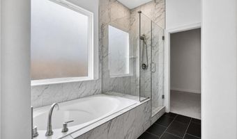 5101 SW Bedford Rd, Bentonville, AR 72713