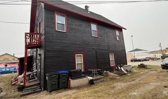 409 3rd St, Algoma, WI 54201