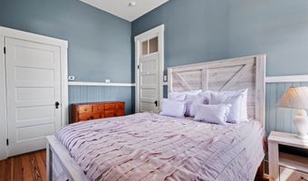 10 Wharf Rd, Center Harbor, NH 03226