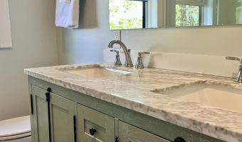 10 Bogue Chitto Ln, Bar Harbor, ME 04609