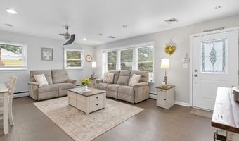 210 Coolidge Ave Ave, Absecon, NJ 08201