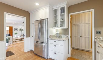 525 Keyes Ave, Angwin, CA 94508