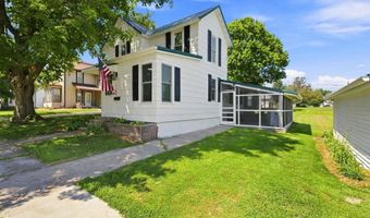 516 Lincoln St, Ainsworth, IA 52201