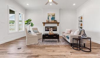 722 Julesburg Ln, Benton, LA 71006
