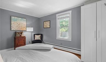 40 Queen St, North Kingstown, RI 02852