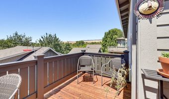 955 Overlook Dr, Ashland, OR 97520