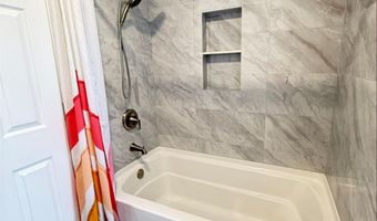 19 W Dolphin Cir W, Bayville, NJ 08721