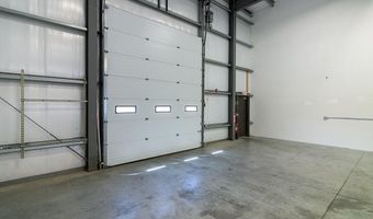 376 Dry Bridge Rd J2, North Kingstown, RI 02852