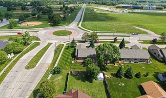 1012 8th St SE, Altoona, IA 50009