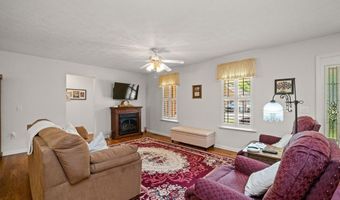 108 Lock Ln, Alum Creek, WV 25003