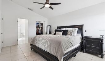 808 LAKE JACKSON Cir, Apopka, FL 32703