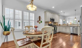 31 Twilight Dr, Barnegat, NJ 08005