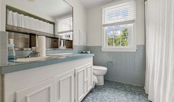 1119 Glenwood Dr, Alliance, OH 44601