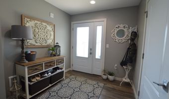 2413 S Lawson St, Aberdeen, SD 57401