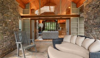 749 Stillmont Cir, Cashiers, NC 28717