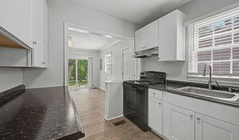 824 Mercer Ave W, Albany, GA 31701