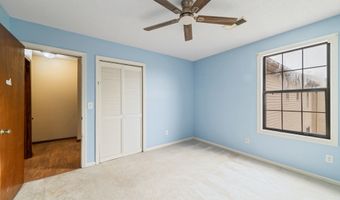 33 Bay Path Way 33, Branford, CT 06405