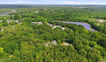 208 Blue St, Aberdeen, NC 28315
