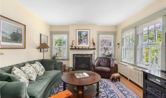 141 Coggeshall Ave, Newport, RI 02840