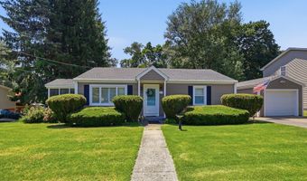 44 Desmarais St, Cumberland, RI 02864