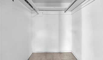 1217 E Cherry St, Altus, OK 73521