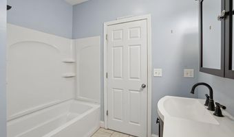 5 Spring Hill Rd, Bedford, NH 03110