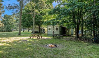17034 Third St, Arcadia, MI 49613