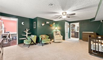 72 Elizabeth Dr, Bella Vista, AR 72715