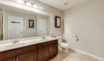 925 Meramec Grove Dr, Ballwin, MO 63021