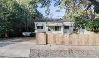 1054 Columbus St, Biloxi, MS 39530