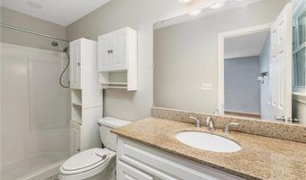 23 Algonquin Dr, Middletown, RI 02842