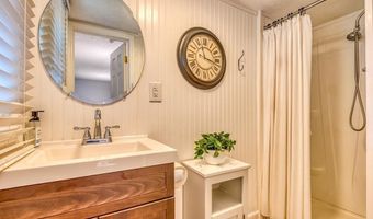 18357 Westwood Dr, Abingdon, VA 24211