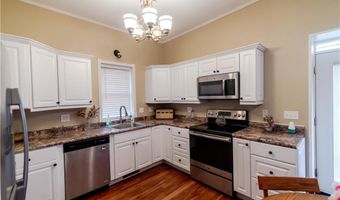 605 Atchison St, Atchison, KS 66002