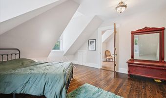 75 W Broadway, Bangor, ME 04401