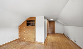 79 Edgecomb St, Albany, NY 12209