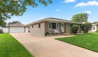 1718 SCHAEFER Cir, Appleton, WI 54915