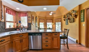 625 McKay Rd, Amsterdam, NY 12010