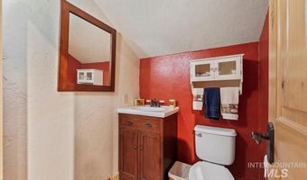 1533 Pine Lakes Ranch Dr, Cascade, ID 83611