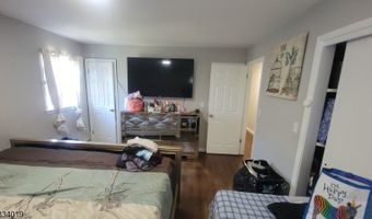 692 Mill St, Belleville, NJ 07109