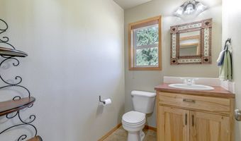 18949 SE TICKLE CREEK Rd, Boring, OR 97009
