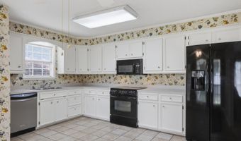 723 Trip Dr, Brandon, MS 39042